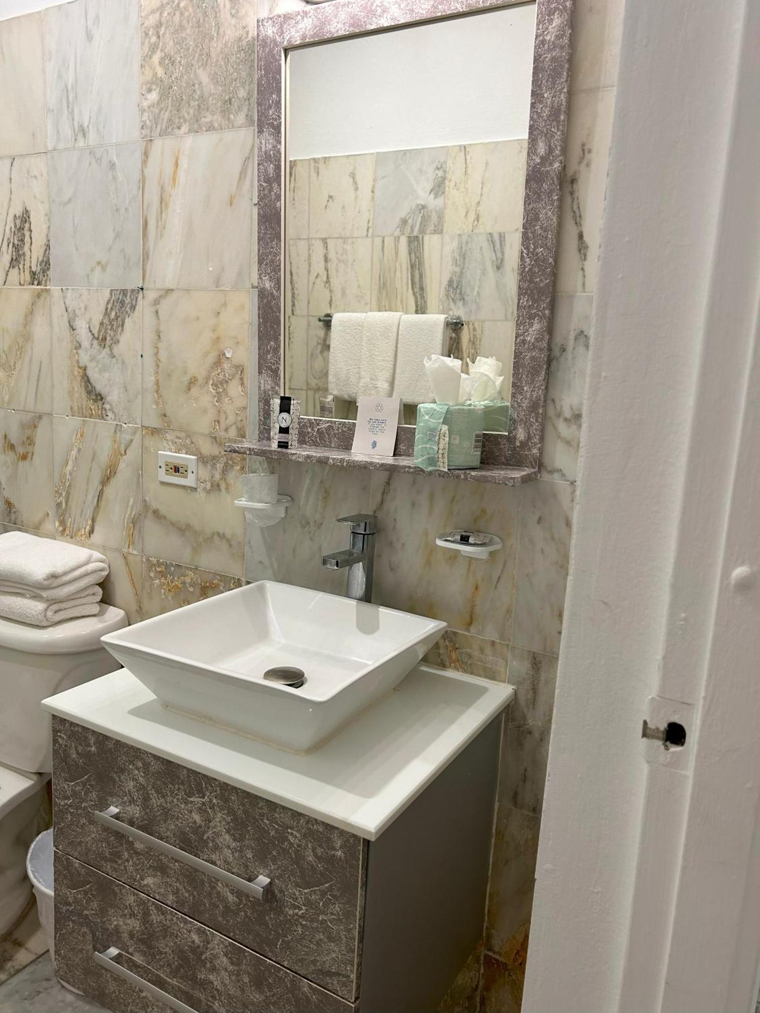 Coral Princess Hotel San Juan Bilik gambar